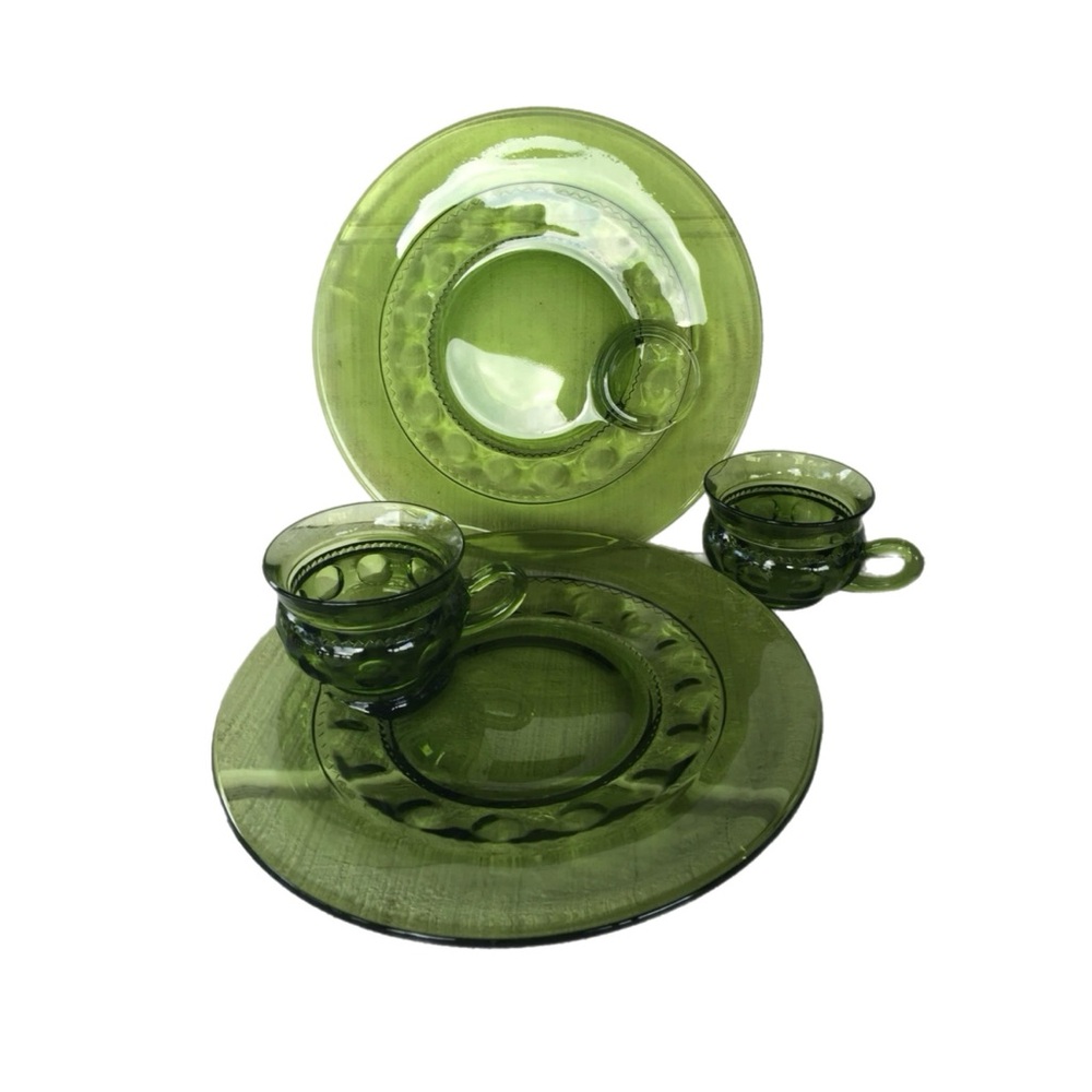 Set of 2 (4 pieces)Vintage Indiana Glass Snack  Green Cups & Plates Kings Crown